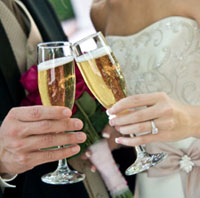 champagne on weddings